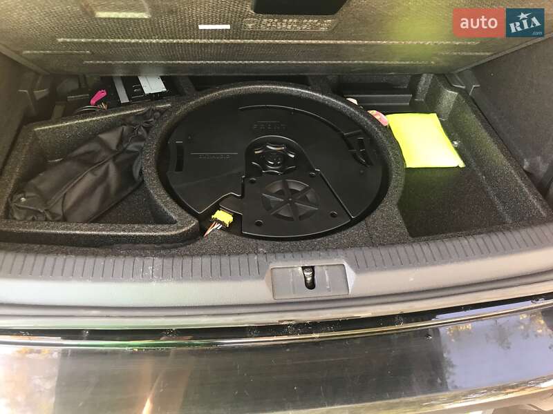 Хэтчбек Volkswagen e-Golf 2019 в Голованевске фото 21 Хэтчбек Volkswagen e-Golf 2019 в Голованевске