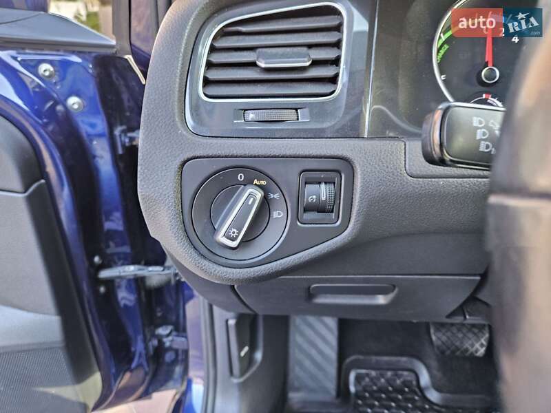 Хетчбек Volkswagen e-Golf 2019 в Вінниці