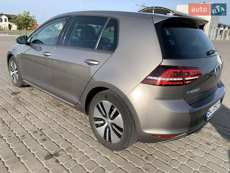 Хетчбек Volkswagen e-Golf 2015 в Львові
