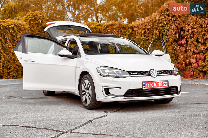 Хетчбек Volkswagen e-Golf 2020 в Дніпрі