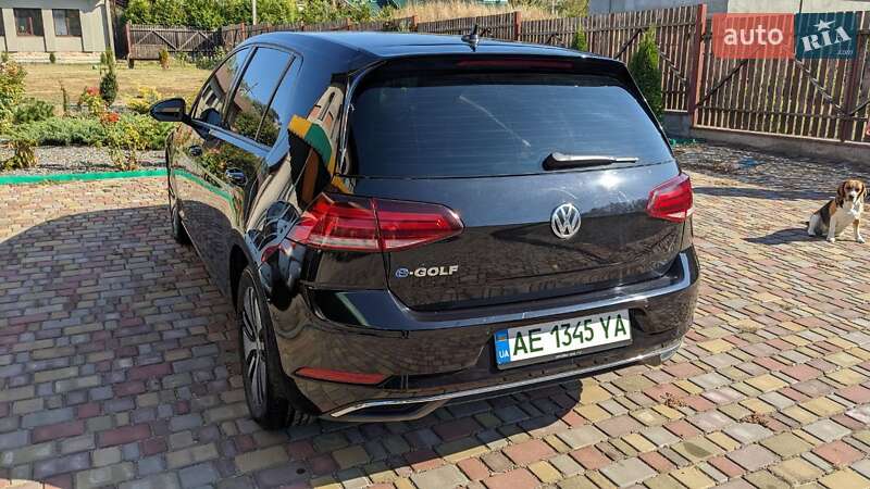 Хетчбек Volkswagen e-Golf 2017 в Кривому Розі