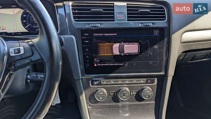 Хетчбек Volkswagen e-Golf 2017 в Кривому Розі