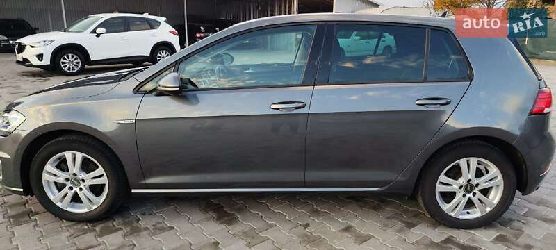 Хетчбек Volkswagen e-Golf 2017 в Хмельницькому