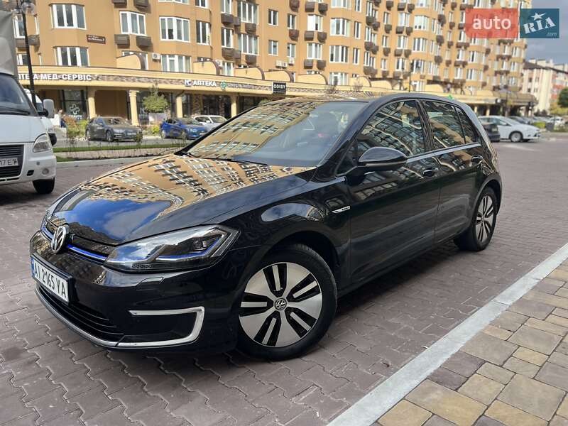 Хетчбек Volkswagen e-Golf 2017 в Софіївській Борщагівці