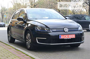 Хетчбек Volkswagen e-Golf 2015 в Луцьку