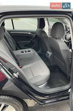 Хэтчбек Volkswagen e-Golf 2020 в 