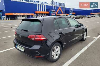 Хэтчбек Volkswagen e-Golf 2014 в Запорожье
