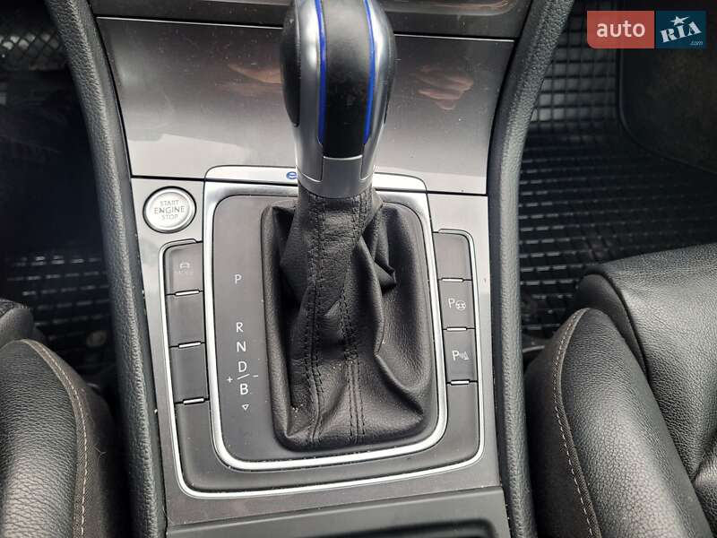 Хетчбек Volkswagen e-Golf 2014 в Запоріжжі