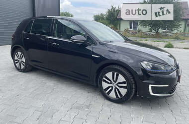 Хетчбек Volkswagen e-Golf 2015 в Млиніві