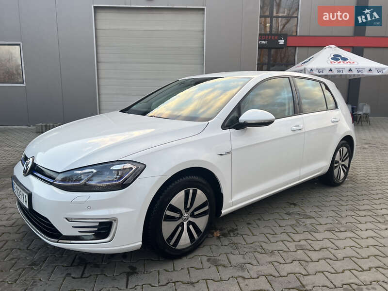 Хэтчбек Volkswagen e-Golf 2020 в Новоселице