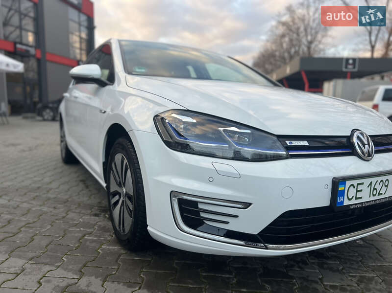 Хэтчбек Volkswagen e-Golf 2020 в Новоселице