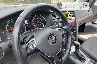 Хэтчбек Volkswagen e-Golf 2020 в Хотине