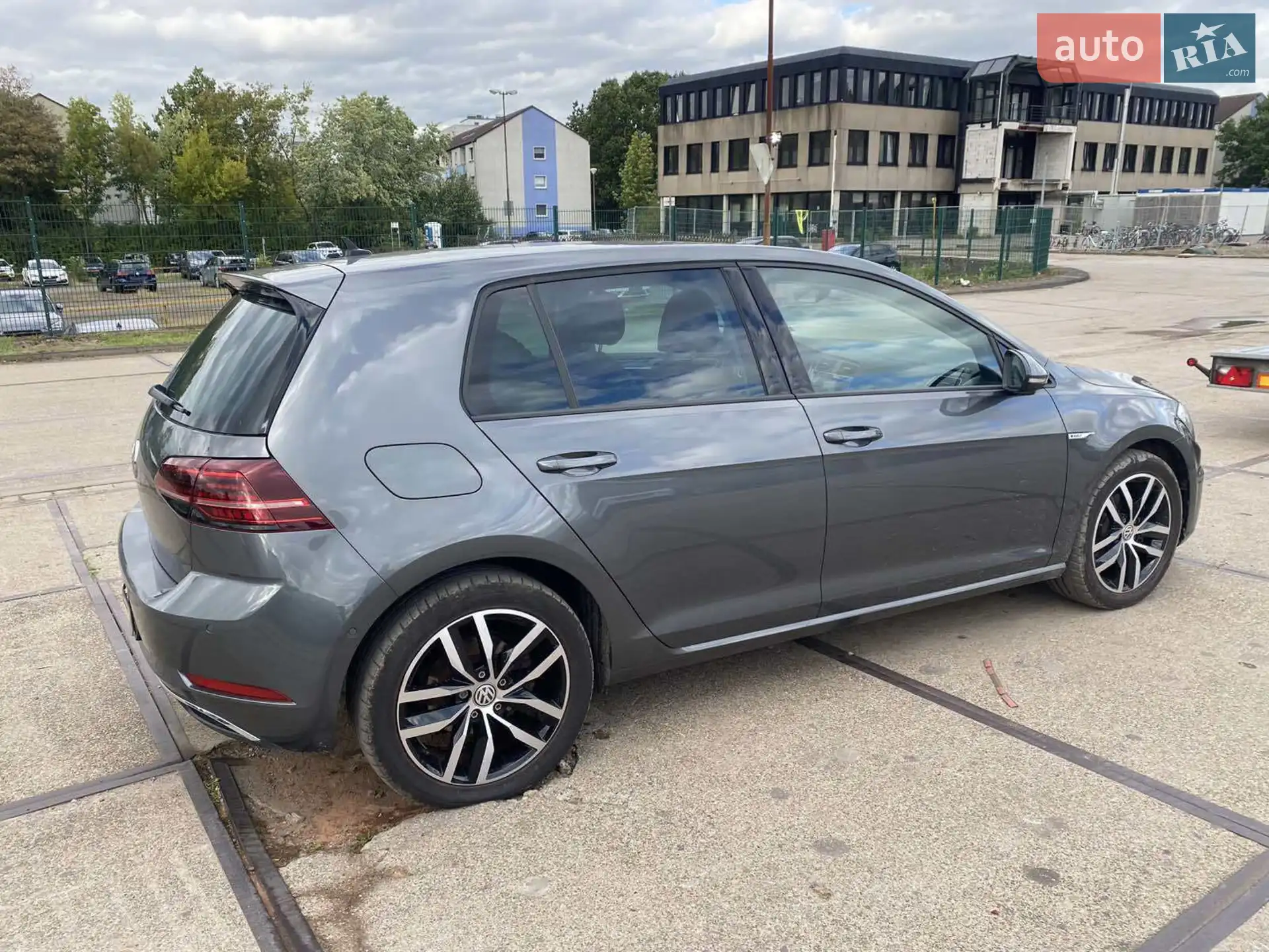 2019 Volkswagen Golf - мініатюра 8