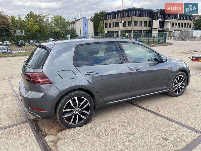 Хетчбек Volkswagen e-Golf 2019 в Ужгороді