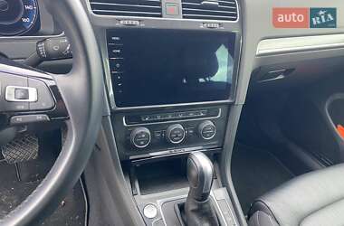 Хетчбек Volkswagen e-Golf 2019 в Ужгороді