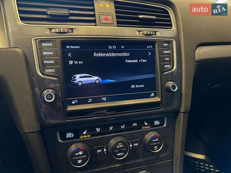 Хетчбек Volkswagen e-Golf 2015 в Львові