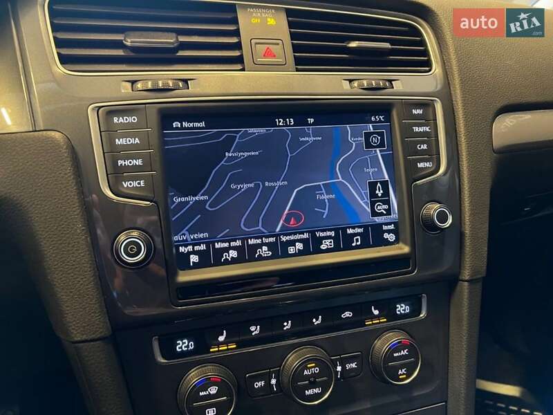 Хетчбек Volkswagen e-Golf 2015 в Львові