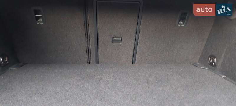 Хетчбек Volkswagen e-Golf 2020 в Тернополі