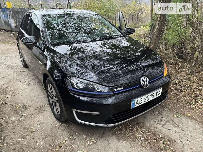 Хэтчбек Volkswagen e-Golf 2015 в Могилев-Подольске