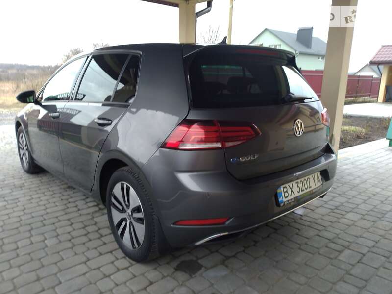 Хэтчбек Volkswagen e-Golf 2018 в Хмельницком