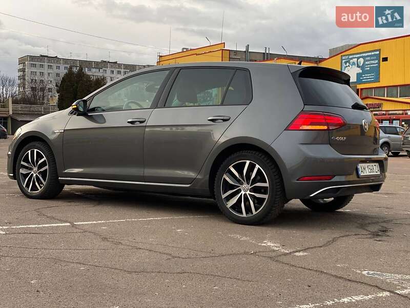 Хэтчбек Volkswagen e-Golf 2018 в Житомире