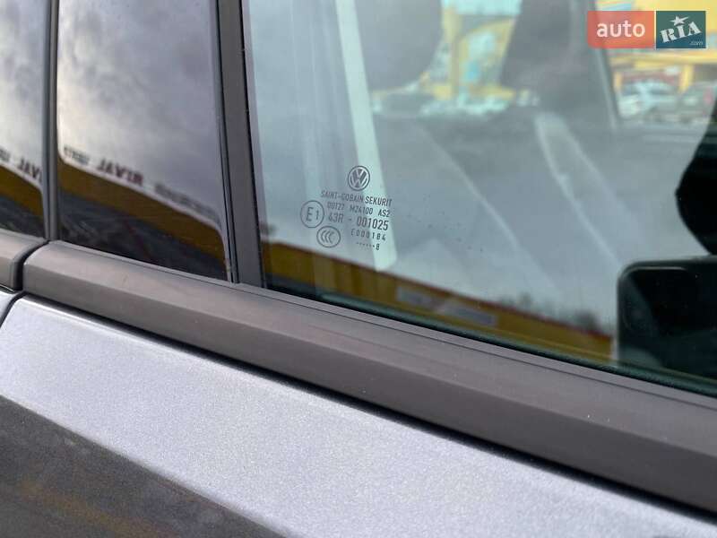 Хэтчбек Volkswagen e-Golf 2018 в Житомире