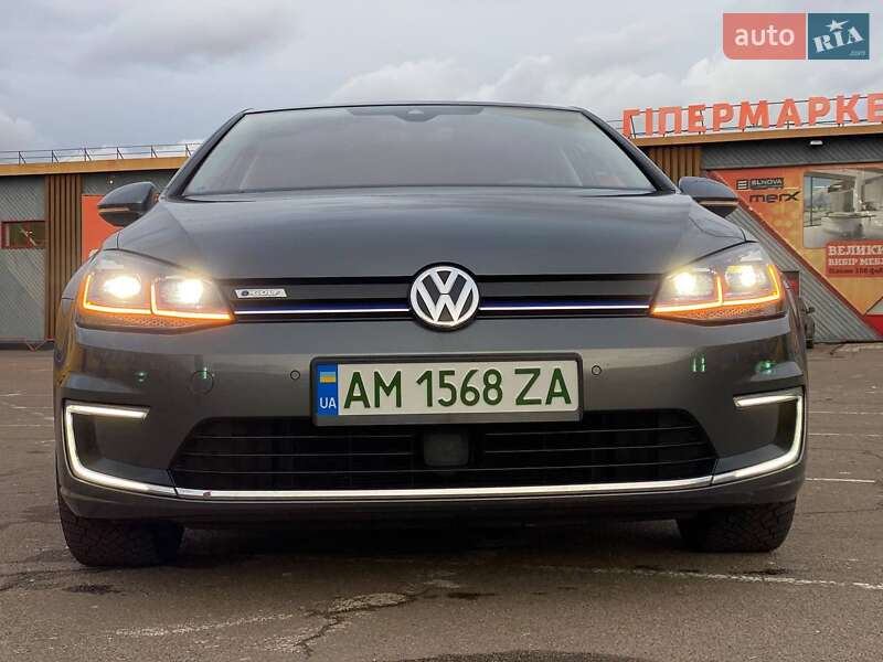 Хэтчбек Volkswagen e-Golf 2018 в Житомире