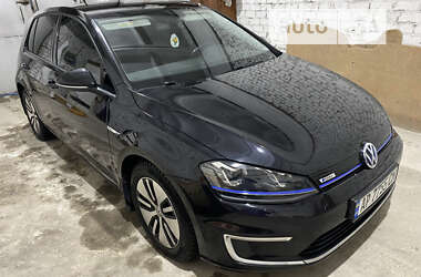 Хэтчбек Volkswagen e-Golf 2015 в Запорожье