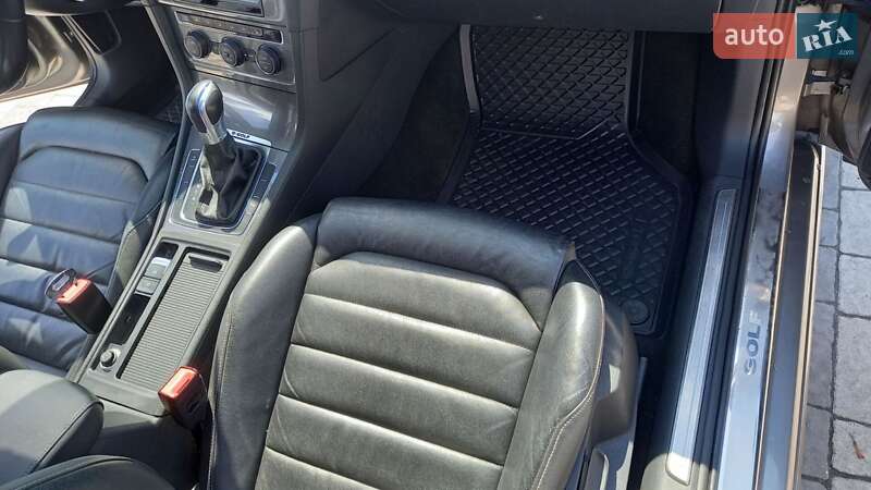 Хетчбек Volkswagen e-Golf 2016 в Львові фото 2 Хетчбек Volkswagen e-Golf 2016 в Львові