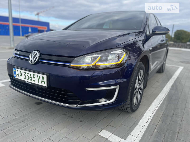 Хэтчбек Volkswagen e-Golf 2018 в Умани