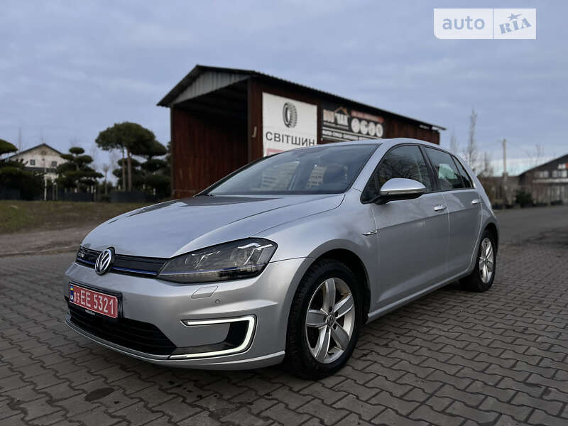 Хэтчбек Volkswagen e-Golf 2016 в Луцке