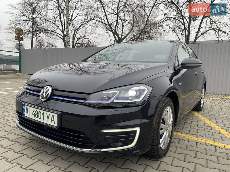Хетчбек Volkswagen e-Golf 2020 в Києві