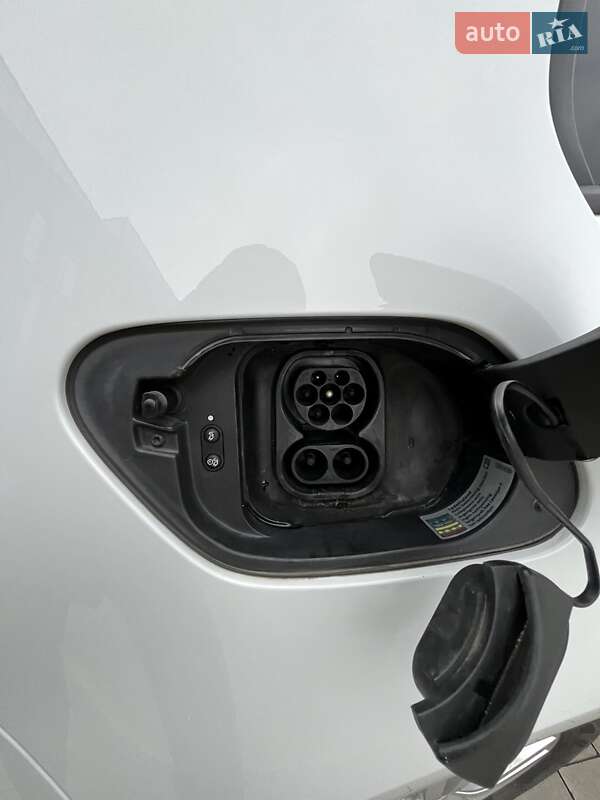 Хетчбек Volkswagen e-Golf 2018 в Рівному