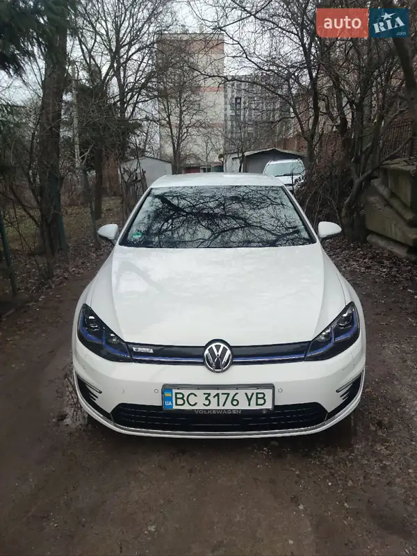 Хетчбек Volkswagen e-Golf 2020 в 