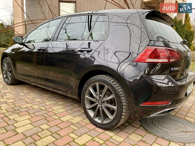 Хетчбек Volkswagen e-Golf 2018 в Рівному