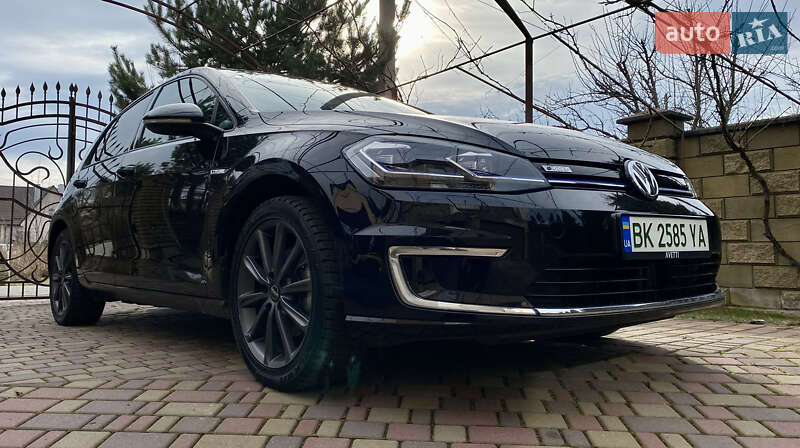 Хетчбек Volkswagen e-Golf 2018 в Рівному