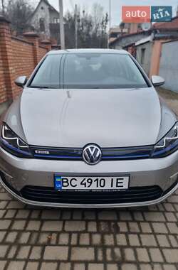 Хэтчбек Volkswagen e-Golf 2016 в Львове