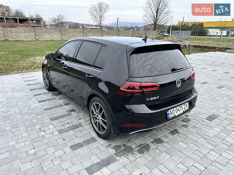 Хэтчбек Volkswagen e-Golf 2018 в Мукачево