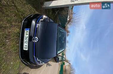 Хэтчбек Volkswagen e-Golf 2016 в 