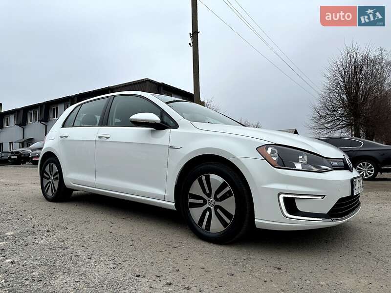 Хэтчбек Volkswagen e-Golf 2016 в Хороле фото 6 Хэтчбек Volkswagen e-Golf 2016 в Хороле