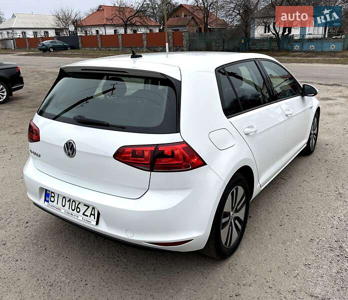 Хэтчбек Volkswagen e-Golf 2016 в Хороле фото 7 Хэтчбек Volkswagen e-Golf 2016 в Хороле