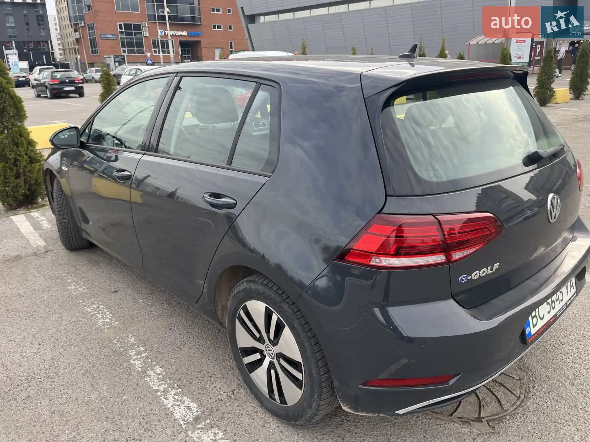 2020 Volkswagen Golf - мініатюра 2