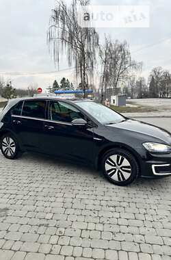 Хетчбек Volkswagen e-Golf 2016 в Тернополі