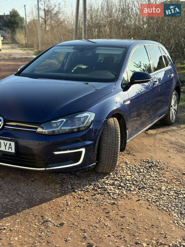 Хэтчбек Volkswagen e-Golf 2018 в Ковеле