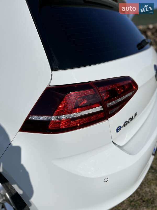 Хэтчбек Volkswagen e-Golf 2016 в Шацке