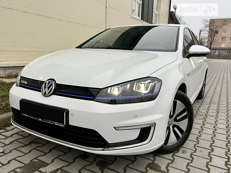 Хэтчбек Volkswagen e-Golf 2015 в Тернополе