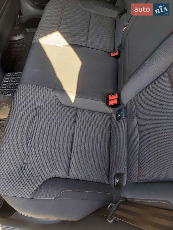 Хэтчбек Volkswagen e-Golf 2018 в Долине