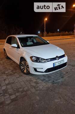 Хетчбек Volkswagen e-Golf 2016 в Кременчуці