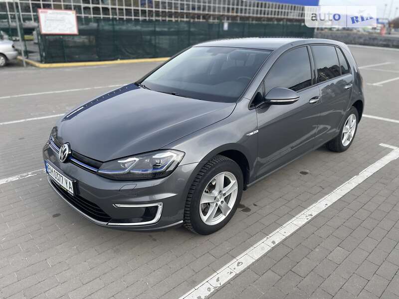 Хетчбек Volkswagen e-Golf 2018 в Сумах