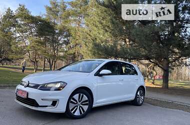 Хетчбек Volkswagen e-Golf 2014 в Дніпрі